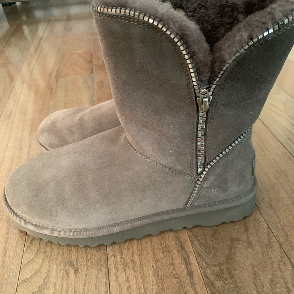 UGG boots! Size 7, like new!